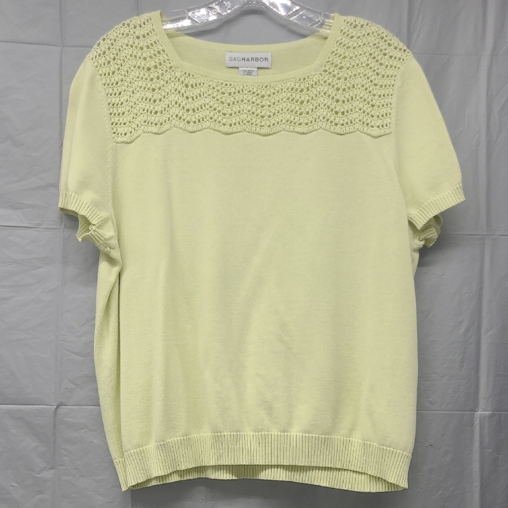 Cotton Knit Top Short Sleeve Pastel Yellow Green Crochet Lace Crew Neck Relaxed